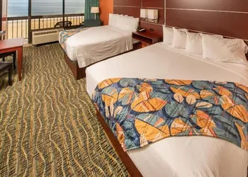 Breakers Resort Inn hotel thumbnail 3