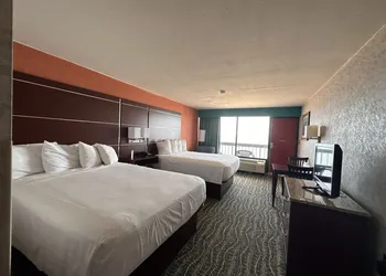 Breakers Resort Inn hotel thumbnail 8