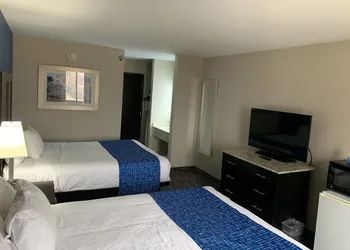 Baymont by Wyndham Enid hotel thumbnail 7