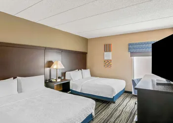 Hampton Inn Bowie hotel thumbnail 6