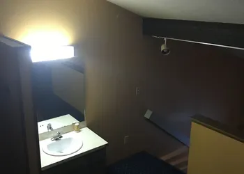 Smokey Point Motor Inn hotel thumbnail 5