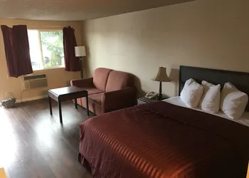 Smokey Point Motor Inn hotel thumbnail 8