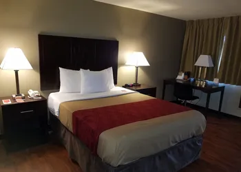 Holiday Lodge Yakima hotel thumbnail 6