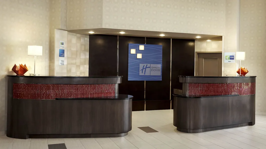 Holiday Inn Express Hotel Naples Downtown - 5th Avenue hotel detail image 2