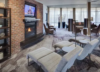 Courtyard by Marriott Providence Warwick hotel thumbnail 2