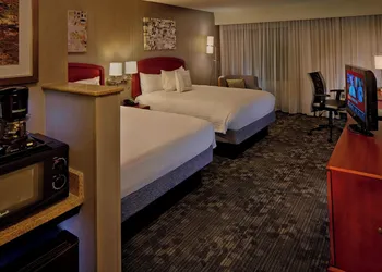 Courtyard by Marriott Providence Warwick hotel thumbnail 5