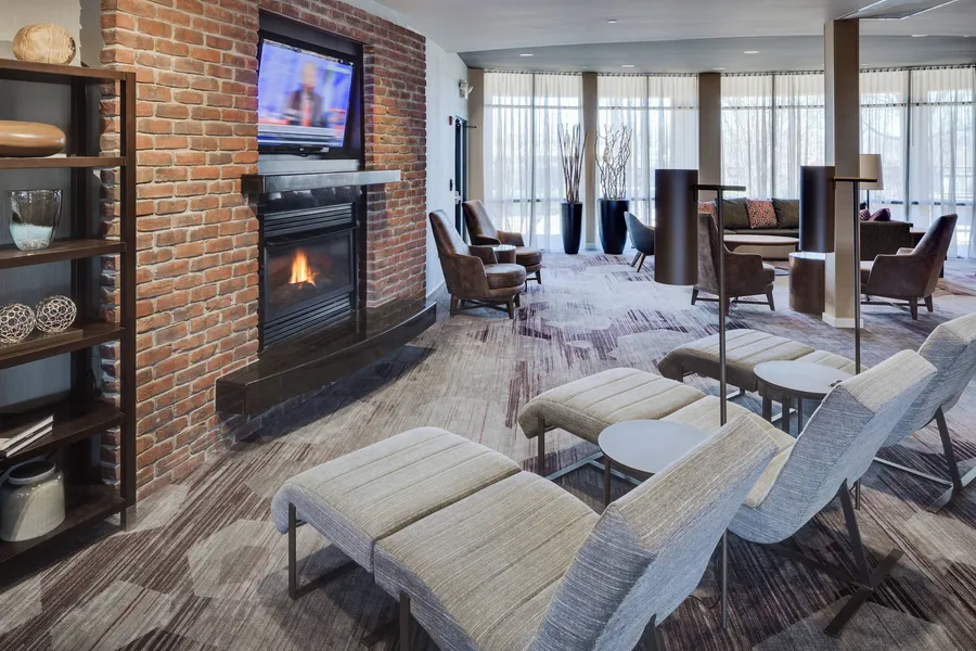 Courtyard by Marriott Providence Warwick hotel detail image 2