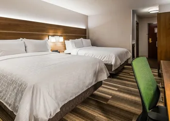 Holiday Inn Express & Suites Detroit - Farmington Hills by IHG hotel thumbnail 8