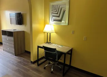 Quality Inn Bay City TX hotel thumbnail 8