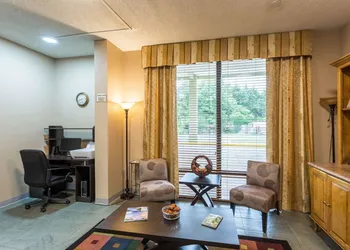 Quality Inn Heber Springs hotel thumbnail 4