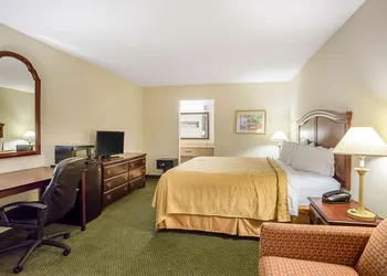 Quality Inn Heber Springs hotel thumbnail 5
