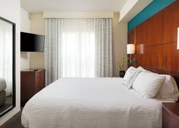 Residence Inn by Marriott Kansas City Airport hotel thumbnail 3