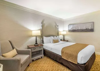 The Inn at Gran View Ogdensburg, an Ascend Collection Hotel hotel thumbnail 6