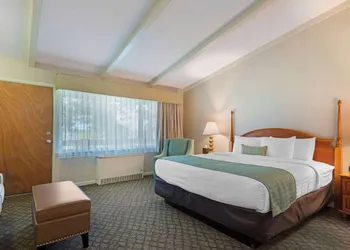 The Inn at Gran View Ogdensburg, an Ascend Collection Hotel hotel thumbnail 7