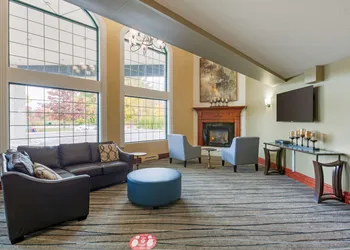 Best Western Plus Orillia Hotel hotel thumbnail 2