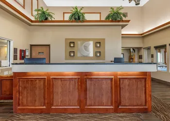 Comfort Inn & Suites Diamondale – Lansing hotel thumbnail 3