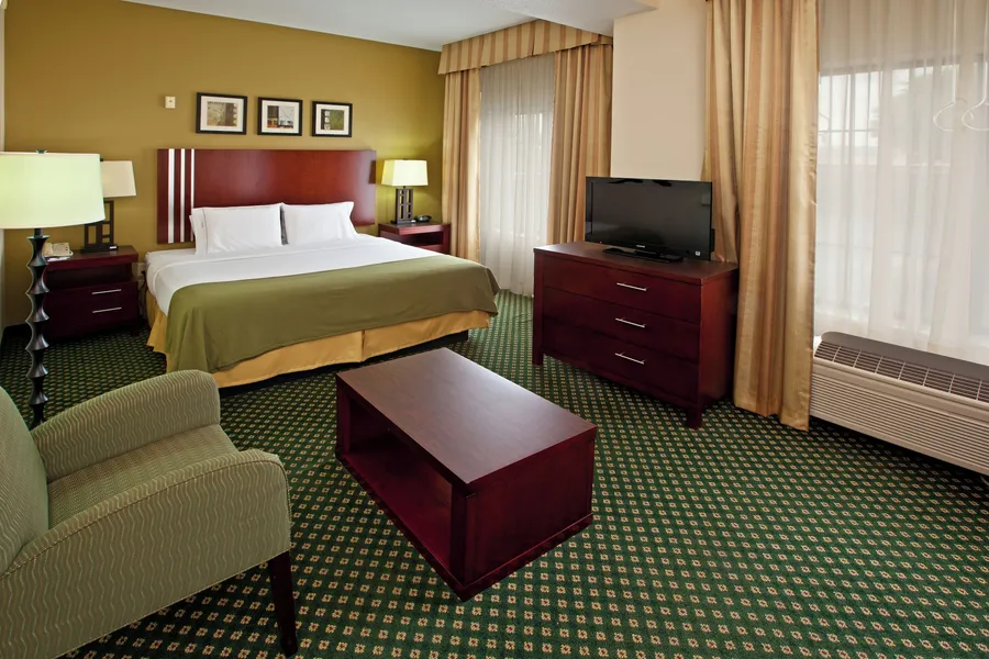HOLIDAY INN EXPRESS & SUITES INDIANAPOLIS - EAST by IHG hotel detail image 2