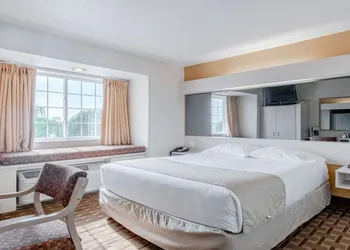SureStay Hotel by Best Western Christiansburg Blacksburg hotel thumbnail 8