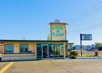 Sage N Sand Motel hotel thumbnail 4