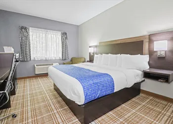 GrandStay Hotel & Suites hotel thumbnail 3