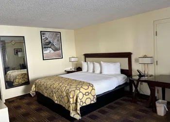 Baymont by Wyndham Johnson City hotel thumbnail 8