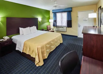 Quality Inn Parker hotel thumbnail 3