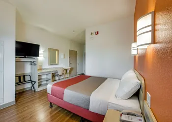 Motel 6 Brampton, ON - Toronto hotel thumbnail 8