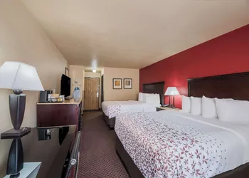 SureStay Plus Hotel by Best Western Silver City hotel thumbnail 7