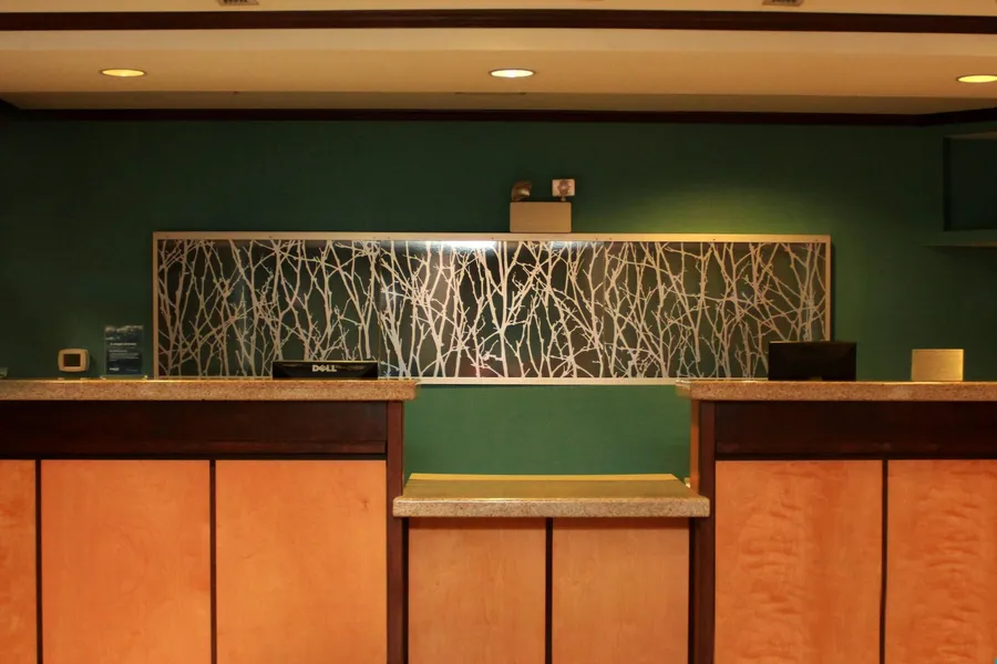 Fairfield Inn & Suites by Marriott Fairmont hotel detail image 2