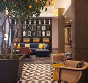 Hampton Inn & Suites Los Angeles/Sherman Oaks hotel detail image 4