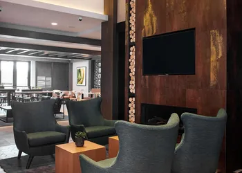 Hampton Inn & Suites Los Angeles/Sherman Oaks hotel thumbnail 5