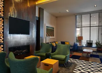 Hampton Inn & Suites Los Angeles/Sherman Oaks hotel thumbnail 6