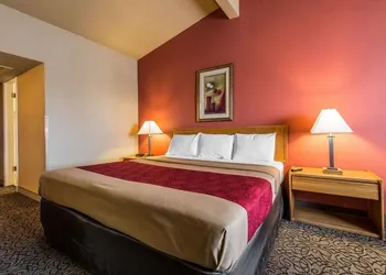 Brush Inn hotel thumbnail 3