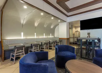 Hyatt Place Phoenix -North hotel thumbnail 2