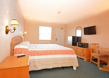 Our Guest Inn and Suites - Downtown hotel thumbnail 8