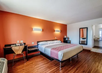 Motel 6 Martinsburg, Wv hotel thumbnail 8