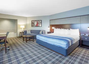 AmericInn by Wyndham Madison South hotel thumbnail 7