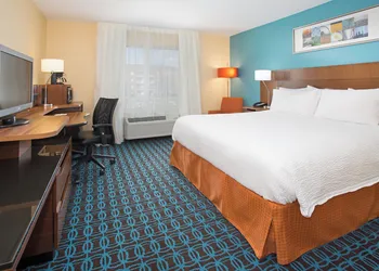 Fairfield Inn & Suites by Marriott Boston Milford hotel thumbnail 6