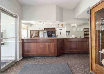 Sandman Inn McBride hotel thumbnail 3