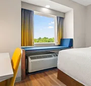 Microtel Inn & Suites by Wyndham Salisbury hotel detail image 5
