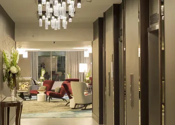 The Madison Concourse Hotel and Governor's Club hotel thumbnail 2