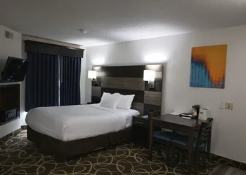 MainStay Suites Madison Airport hotel thumbnail 7