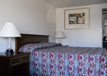 Value Inn Milwaukee Airport South hotel thumbnail 6