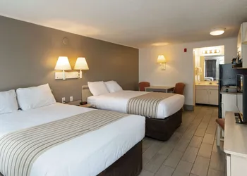 Suburban Studios Mentor - Cleveland Northeast hotel thumbnail 5