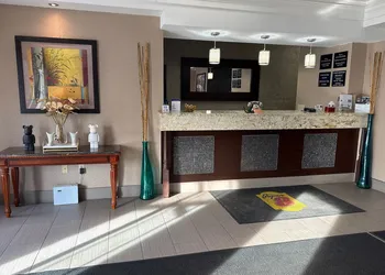 Super 8 by Wyndham Mars/Cranberry/Pittsburgh Area hotel thumbnail 2
