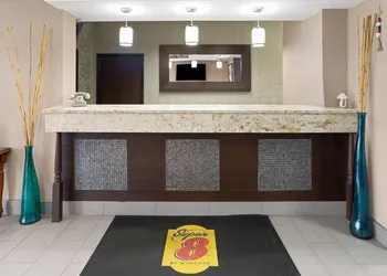 Super 8 by Wyndham Mars/Cranberry/Pittsburgh Area hotel thumbnail 4