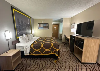 Super 8 by Wyndham Mars/Cranberry/Pittsburgh Area hotel thumbnail 8