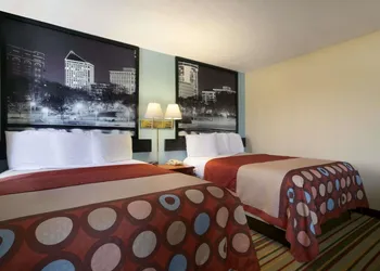 Super 8 by Wyndham Park City/North Wichita Area hotel thumbnail 5