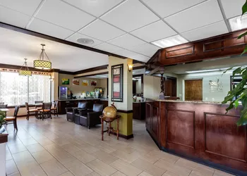 Quality Inn & Suites Mooresville - Lake Norman hotel thumbnail 2