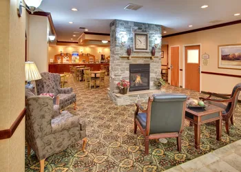 Holiday Inn Express Hotel & Suites Bismarck by IHG hotel thumbnail 2